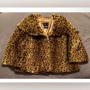 Via Leopard Print Short Coat